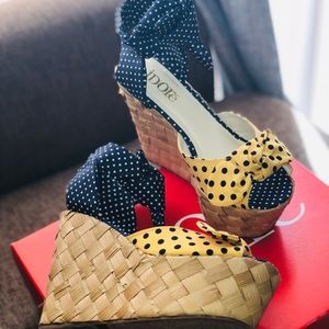 BRAND NEW LIMITED EDITION IDORÉ WEDGES